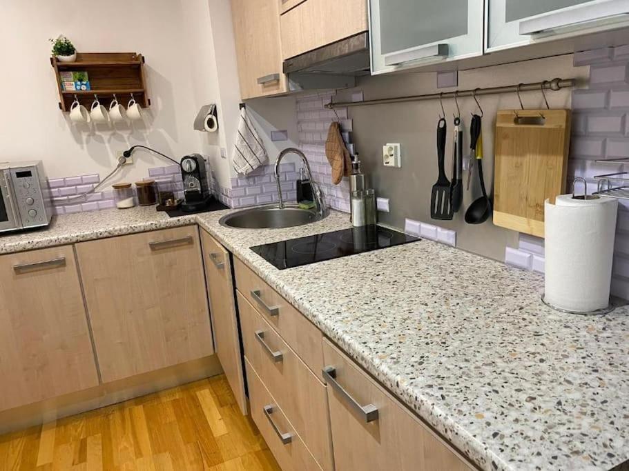 Cozy 3-room Penthouse In The Very Heart Of