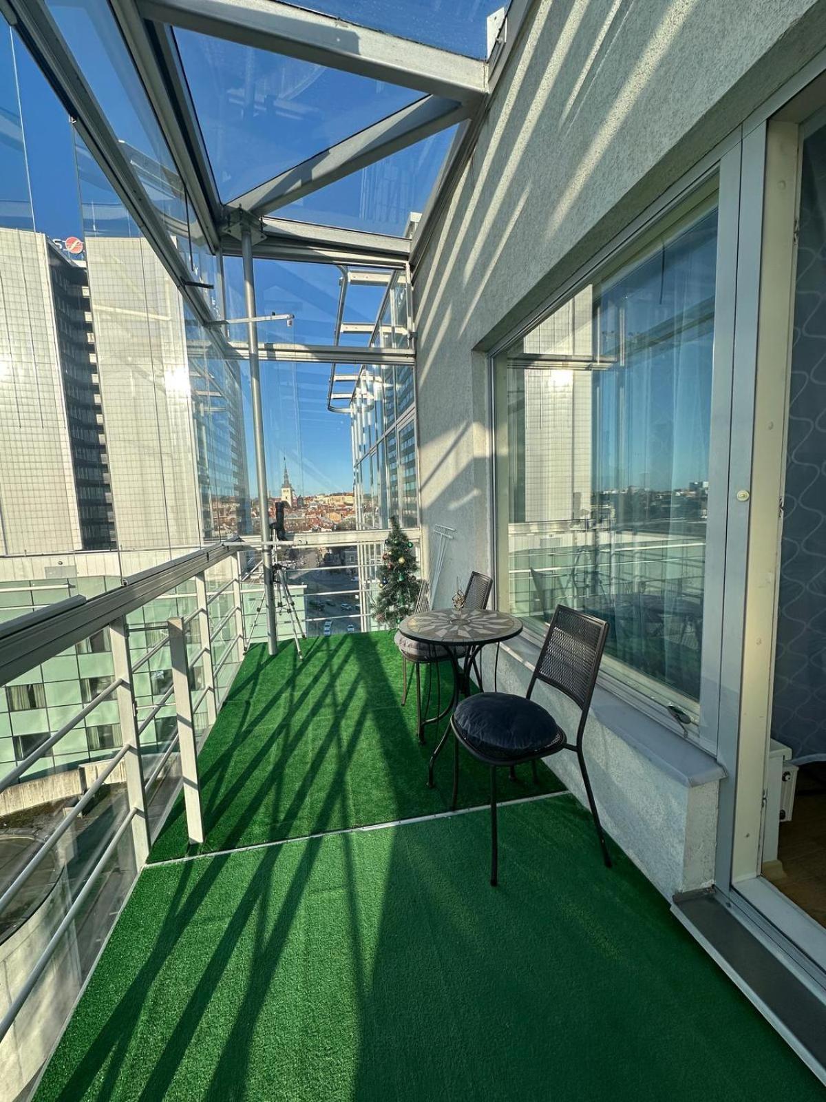 Cozy 3-room Penthouse In The Very Heart Of Appartamento *