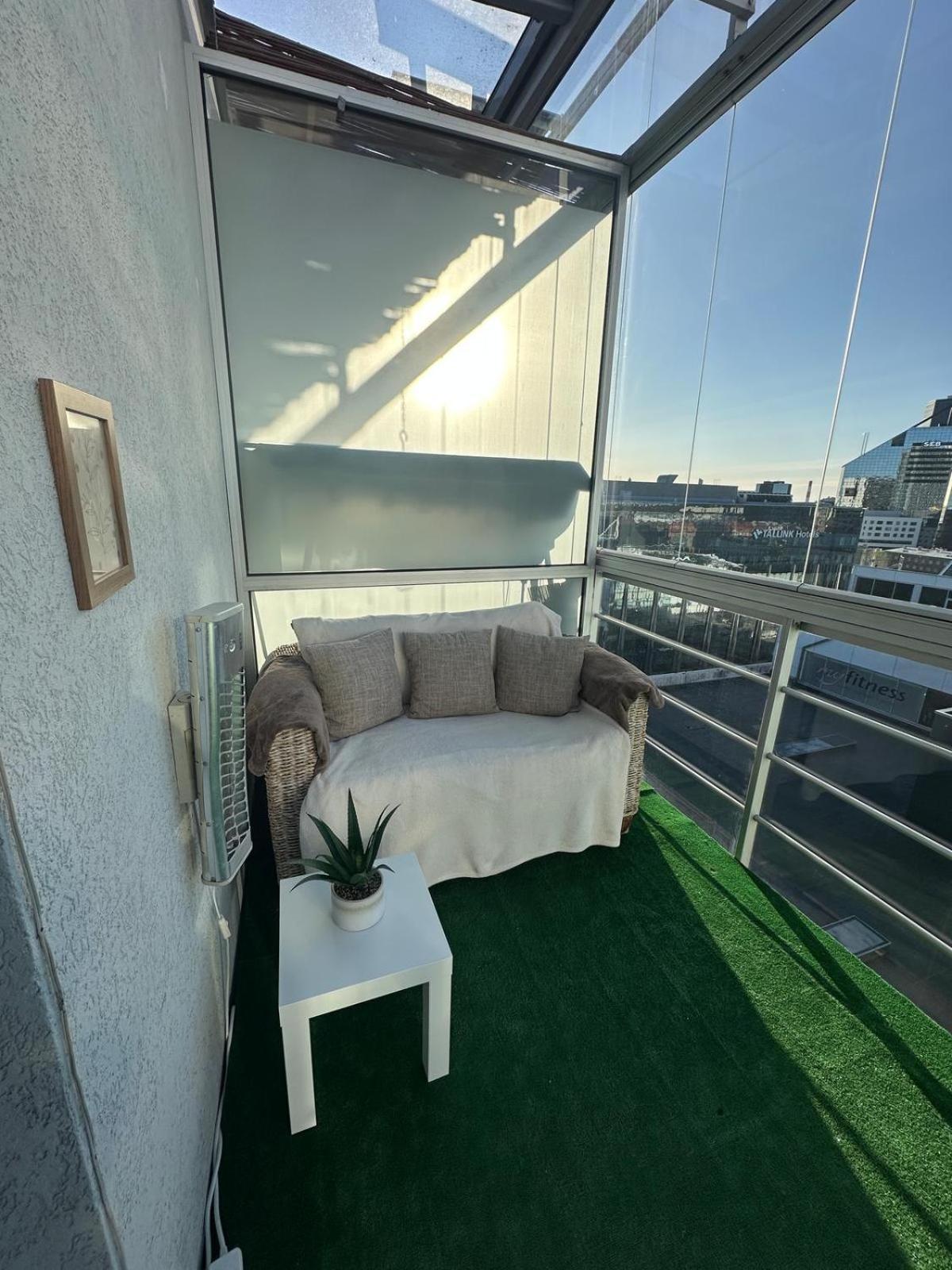 Appartamento Cozy 3-room Penthouse In The Very Heart Of Reval